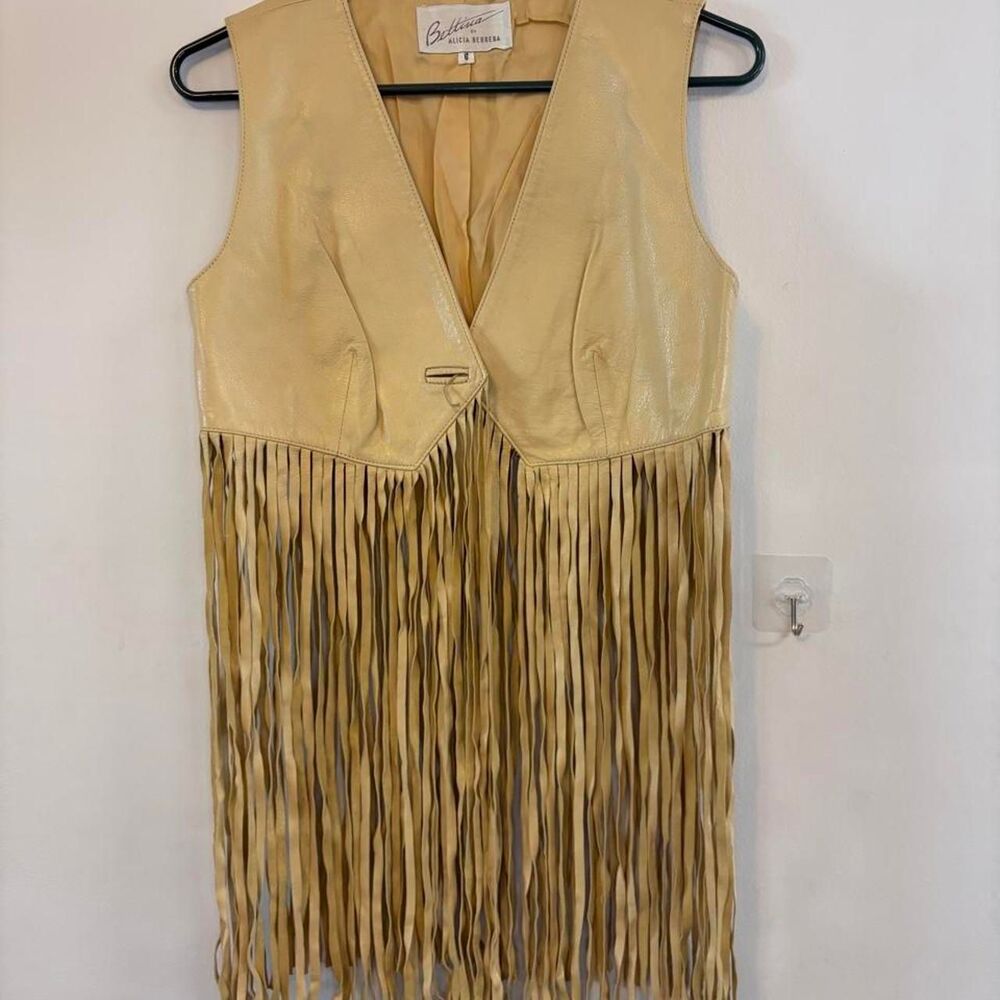Vintage Western Genuine Leather Fringe Vest 70s Tan Boho Cowgirl Size 6 festival